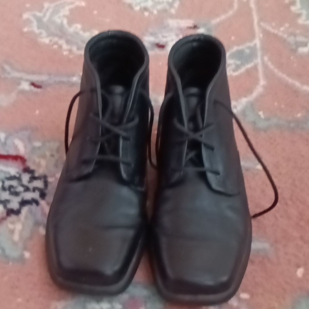 Ecco low cut boots